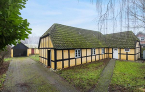 4 Bedroom Awesome Home In Grenaa